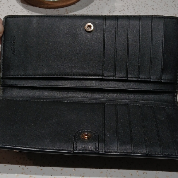 Coach Signature Brown Key & Card Holder Wallet- Nwot - Picture 4 of 8